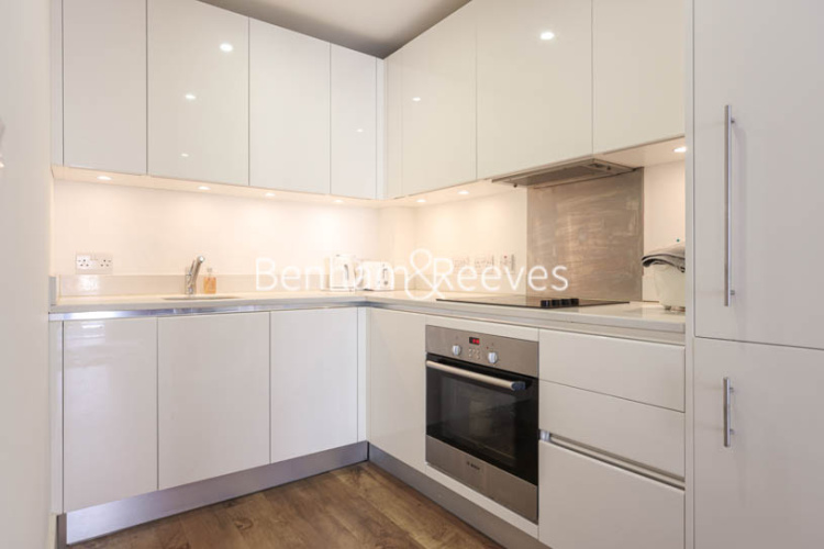 1  bedroom flat to rent in Major Draper Street, Royal Arsenal Riverside, SE18-image 2