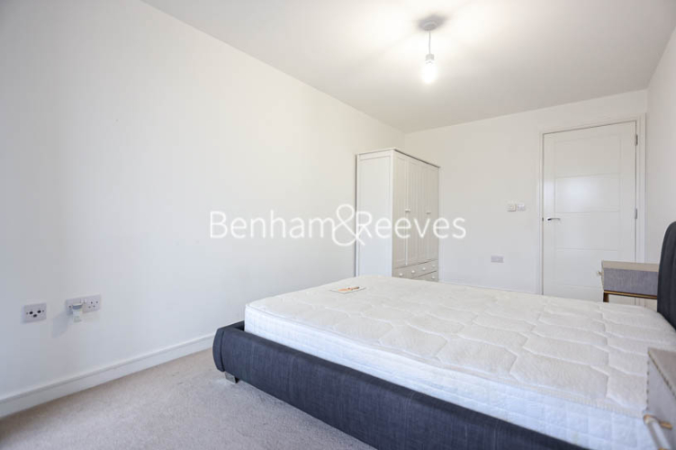 1 bedroom flat to rent in Polytechnic Street, Woolwich, SE18-image 3