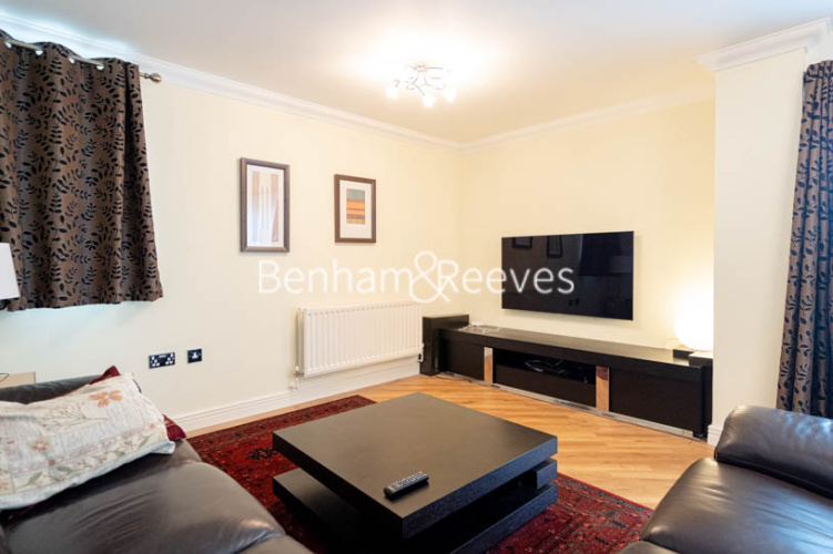 2  bedrooms flat to rent in Erebus Drive, Woolwich, SE28-image 13