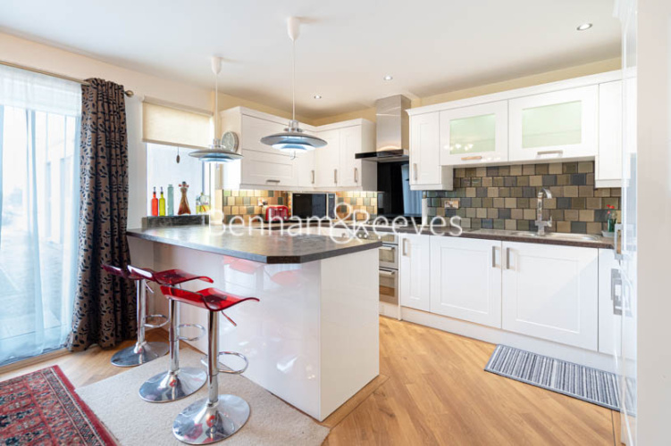 2 bedrooms flat to rent in Erebus Drive, Woolwich, SE28-image 14