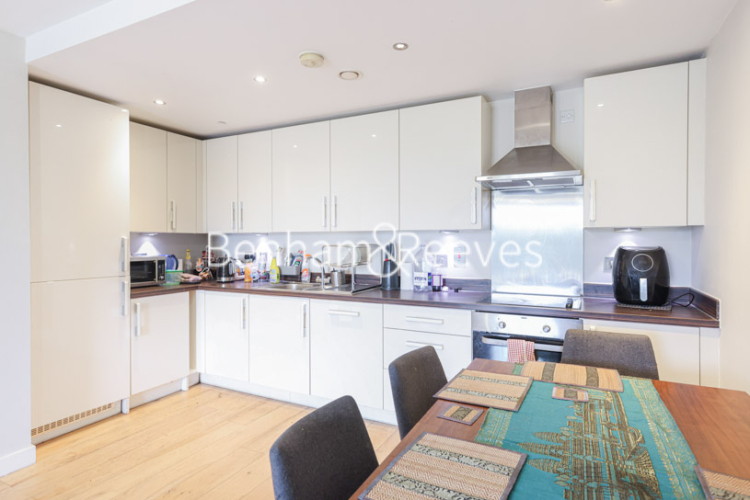 2  bedrooms flat to rent in Love Lane, Woolwich Central, SE18-image 8