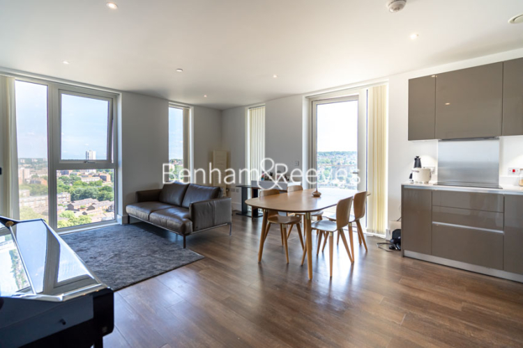 2  bedrooms flat to rent in Plumstead Road, Woolwich, SE18-image 1