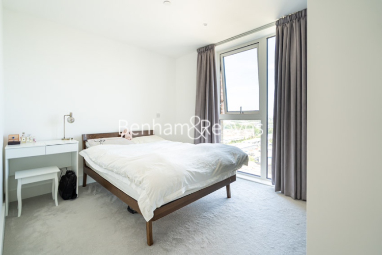 2 bedrooms flat to rent in Plumstead Road, Woolwich, SE18-image 3