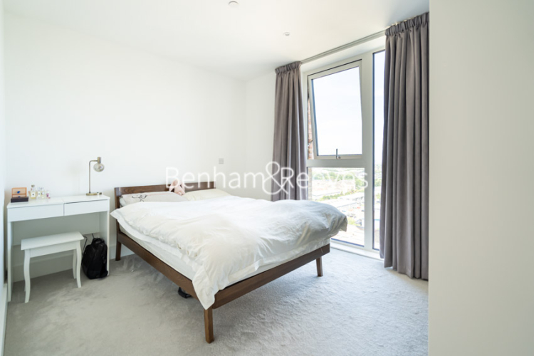 2  bedrooms flat to rent in Plumstead Road, Woolwich, SE18-image 3