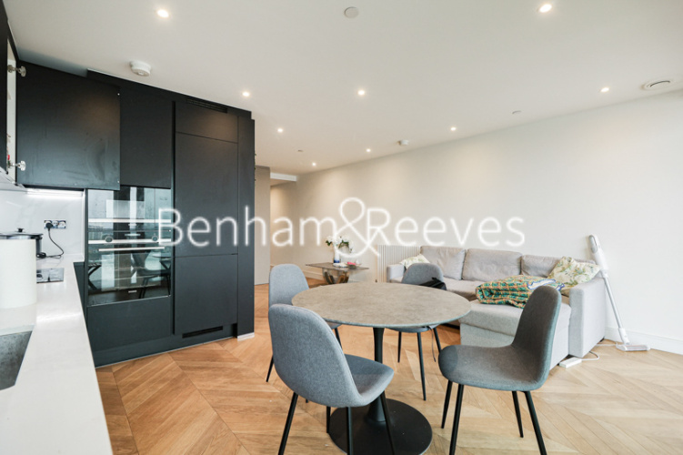 2  bedrooms flat to rent in Brigadier Walk, Royal Arsenal Riverside, SE18-image 2