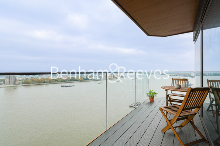 2  bedrooms flat to rent in Brigadier Walk, Royal Arsenal Riverside, SE18-image 5