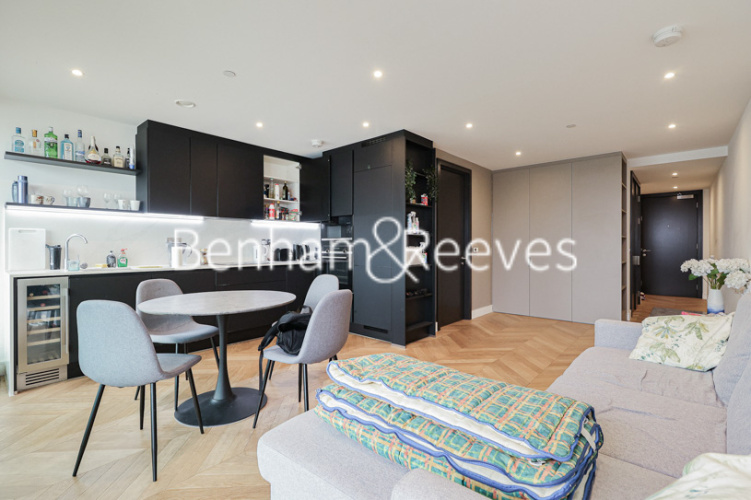 2  bedrooms flat to rent in Brigadier Walk, Royal Arsenal Riverside, SE18-image 7