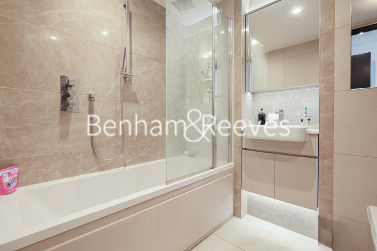 2  bedrooms flat to rent in Brigadier Walk, Royal Arsenal Riverside, SE18-image 9
