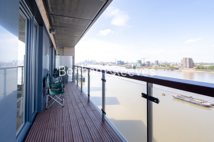 2 bedrooms flat to rent in Duke of Wellington Avenue, Royal Arsenal Riverside, SE18-image 5