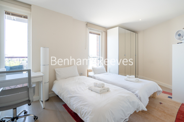 2  bedrooms flat to rent in Duke of Wellington Avenue, Royal Arsenal Riverside, SE18-image 8