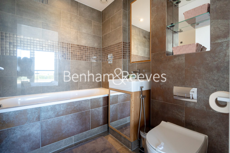 2  bedrooms flat to rent in Duke of Wellington Avenue, Royal Arsenal Riverside, SE18-image 9