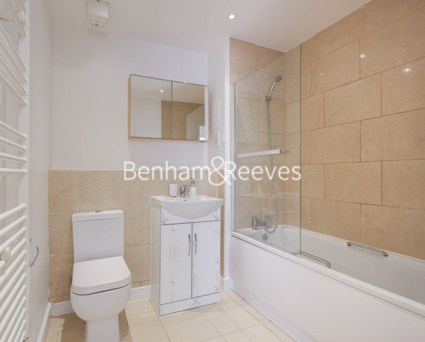 2 bedrooms flat to rent in Tideslea Path, Woolwich, SE28-image 4