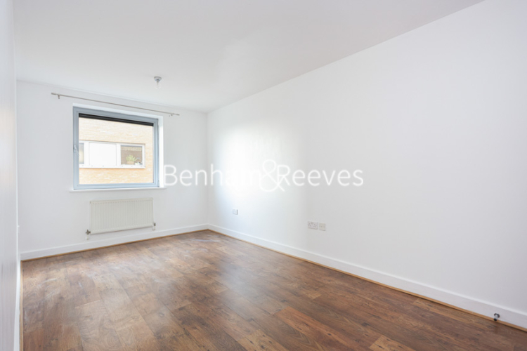 2 bedrooms flat to rent in Tideslea Path, Woolwich, SE28-image 12