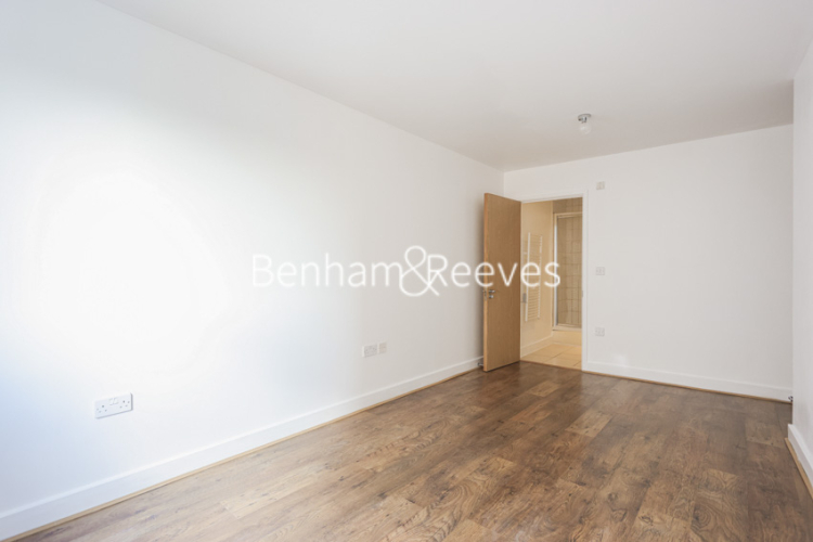 2 bedrooms flat to rent in Tideslea Path, Woolwich, SE28-image 19