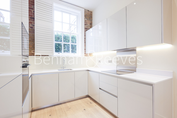 2  bedrooms flat to rent in Laboratory Square, Woolwich, SE18-image 2