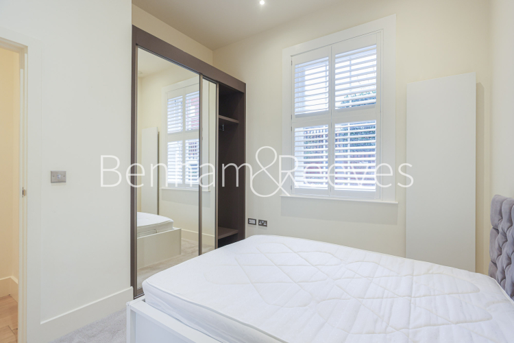 2  bedrooms flat to rent in Laboratory Square, Woolwich, SE18-image 9
