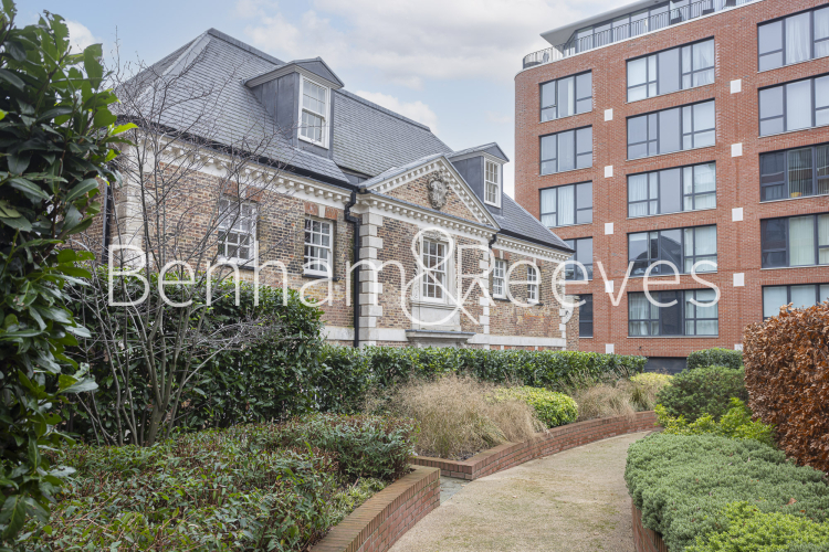 2 bedrooms flat to rent in Laboratory Square, Woolwich, SE18-image 11