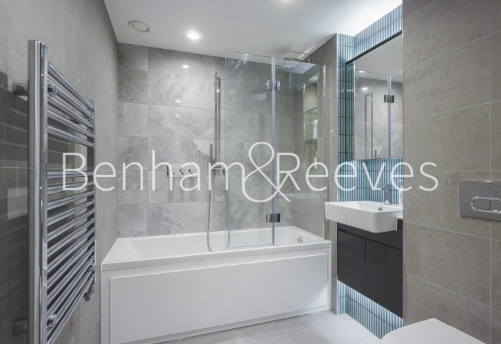 1  bedroom flat to rent in Brigadier Walk, Royal Arsenal Riverside, SE18-image 4