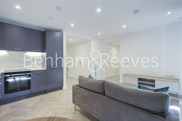 1  bedroom flat to rent in Brigadier Walk, Royal Arsenal Riverside, SE18-image 6