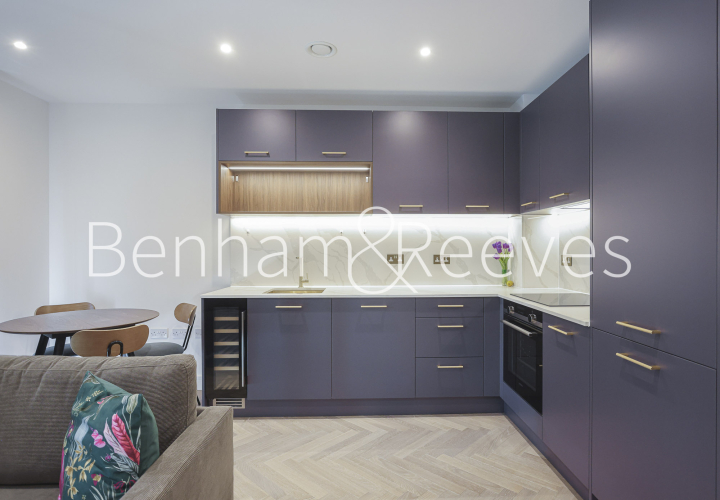1  bedroom flat to rent in Brigadier Walk, Royal Arsenal Riverside, SE18-image 7