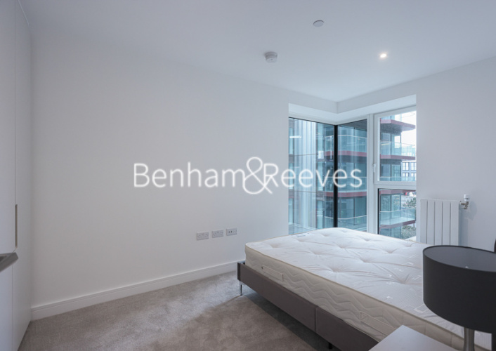 1  bedroom flat to rent in Brigadier Walk, Royal Arsenal Riverside, SE18-image 14