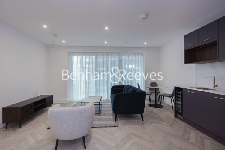 1  bedroom flat to rent in Brigadier Walk, Royal Arsenal Riverside, SE18-image 17