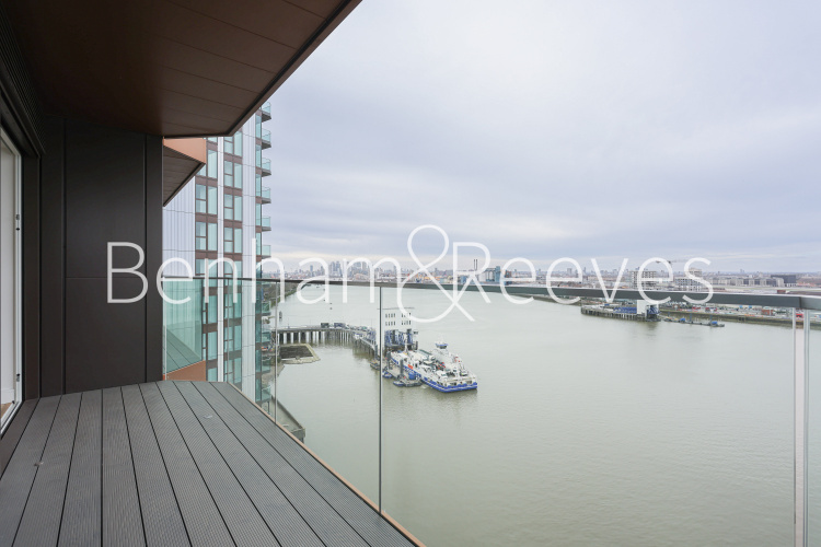 2  bedrooms flat to rent in Brigadier Walk, Royal Arsenal Riverside, SE18-image 11