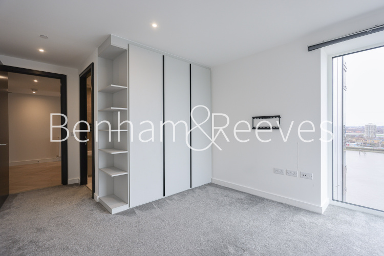2  bedrooms flat to rent in Brigadier Walk, Royal Arsenal Riverside, SE18-image 14