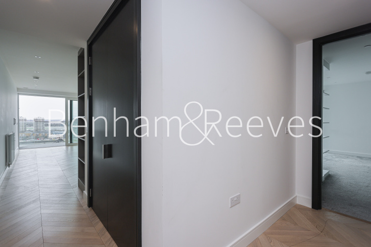 2  bedrooms flat to rent in Brigadier Walk, Royal Arsenal Riverside, SE18-image 15