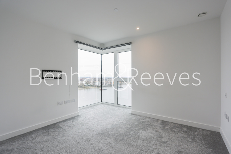 2  bedrooms flat to rent in Brigadier Walk, Royal Arsenal Riverside, SE18-image 22