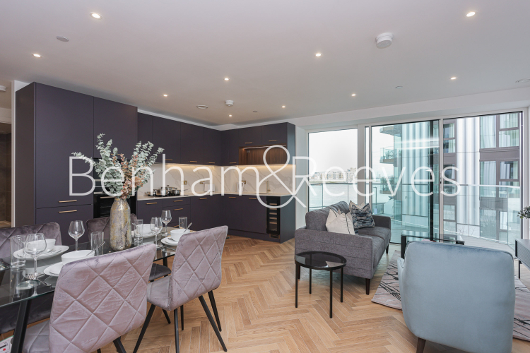 2  bedrooms flat to rent in Brigadier Walk, Royal Arsenal Riverside, SE18-image 8