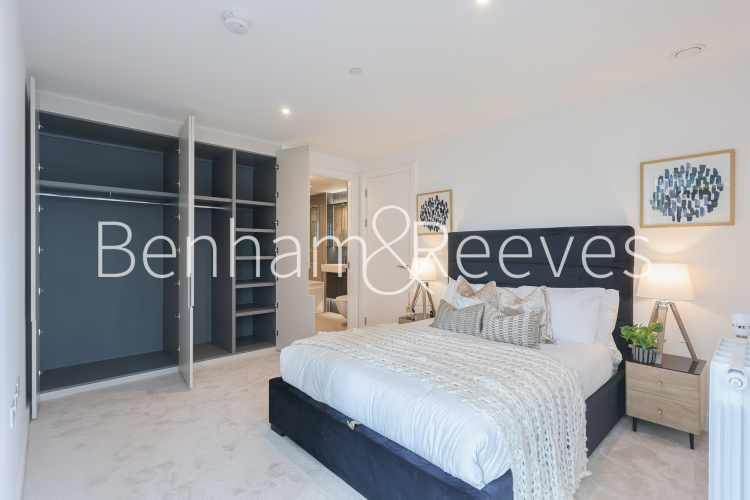 2 bedrooms flat to rent in Brigadier Walk, Royal Arsenal Riverside, SE18-image 13