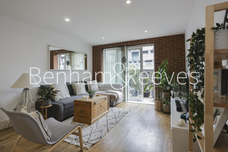 2  bedrooms flat to rent in Royal Arsenal Riverside, Woolwich, SE18-image 1
