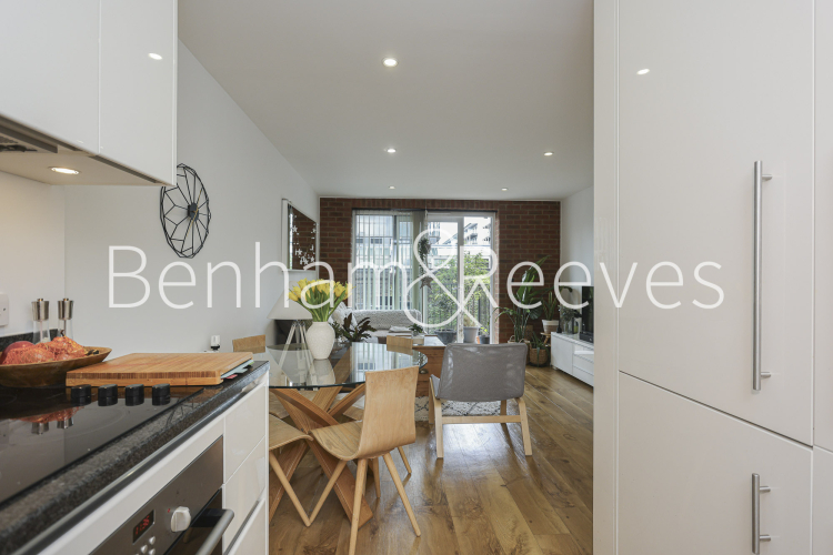 2  bedrooms flat to rent in Royal Arsenal Riverside, Woolwich, SE18-image 3