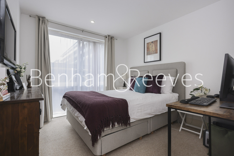 2  bedrooms flat to rent in Royal Arsenal Riverside, Woolwich, SE18-image 14