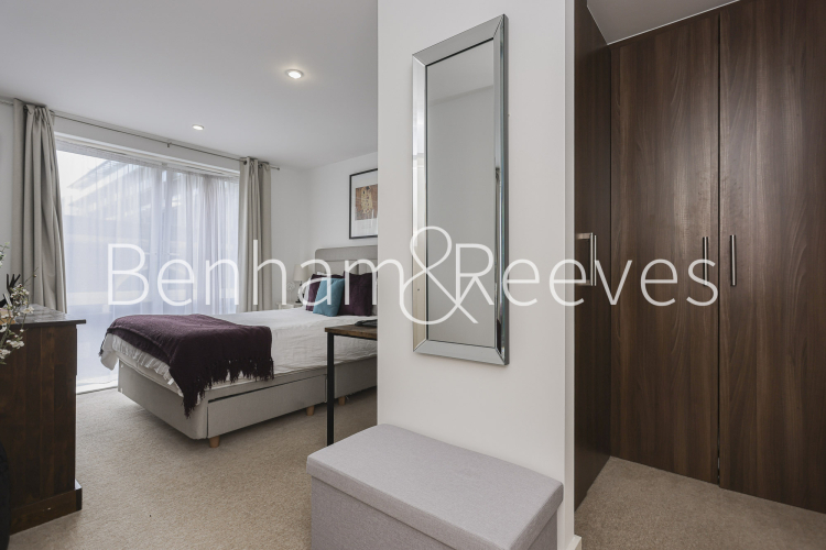 2  bedrooms flat to rent in Royal Arsenal Riverside, Woolwich, SE18-image 17