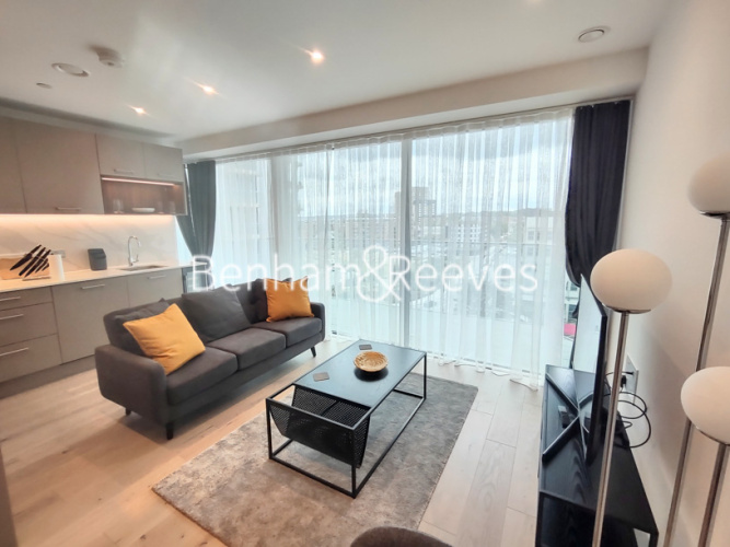 1  bedroom flat to rent in Brigadier Walk, Royal Arsenal Riverside, SE18-image 1