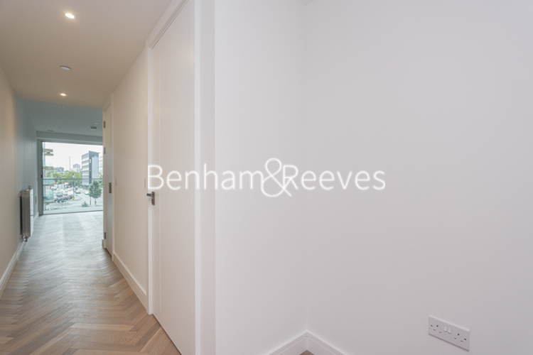 1  bedroom flat to rent in Brigadier Walk, Royal Arsenal Riverside, SE18-image 14