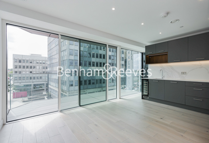 1  bedroom flat to rent in Brigadier Walk, Royal Arsenal Riverside, SE18-image 1