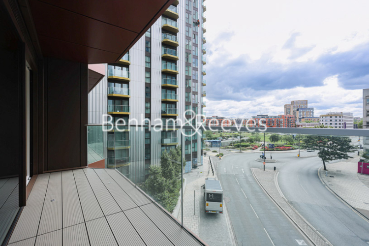 1  bedroom flat to rent in Brigadier Walk, Royal Arsenal Riverside, SE18-image 4