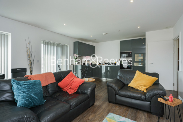 2  bedrooms flat to rent in Plumstead Road, Royal Arsenal Riverside, SE18-image 1