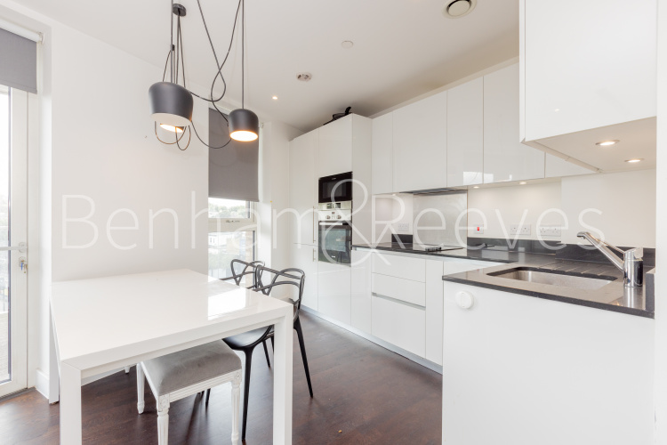 2  bedrooms flat to rent in Royal Arsenal Riverside, Woolwich, SE18-image 8