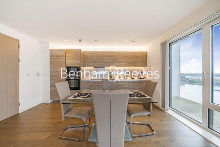 2  bedrooms flat to rent in Royal Arsenal Riverside, Duke of Wellington Avenue, SE18-image 8