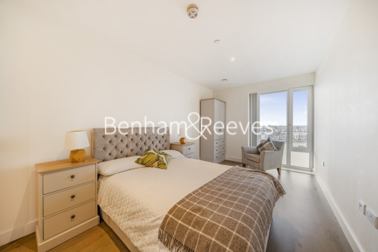 2  bedrooms flat to rent in Royal Arsenal Riverside, Duke of Wellington Avenue, SE18-image 9