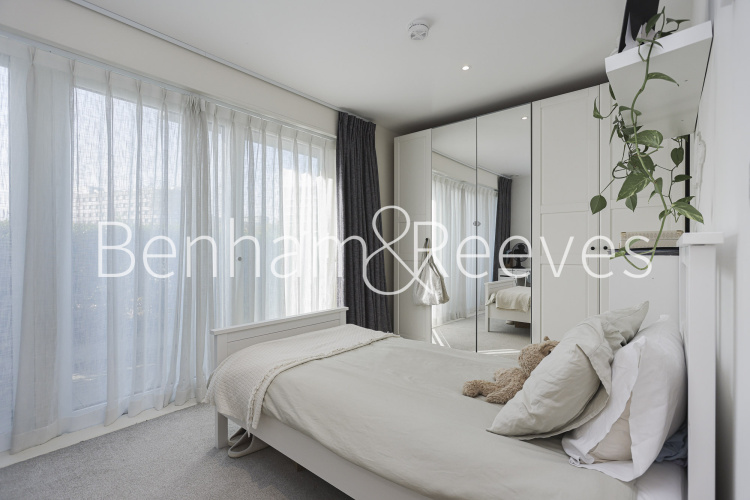 2  bedrooms flat to rent in Duke of Wellington Avenue, Royal Arsenal Riverside, SE18-image 8