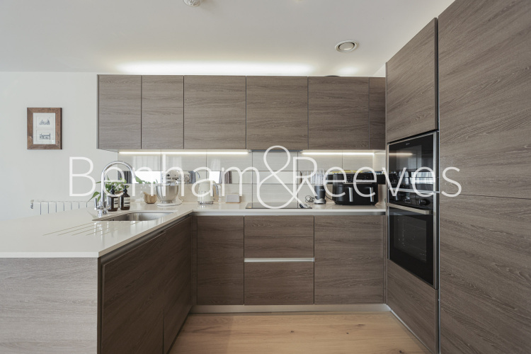 2  bedrooms flat to rent in Duke of Wellington Avenue, Royal Arsenal Riverside, SE18-image 12
