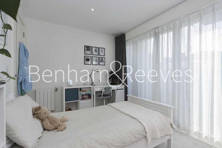 2  bedrooms flat to rent in Duke of Wellington Avenue, Royal Arsenal Riverside, SE18-image 14