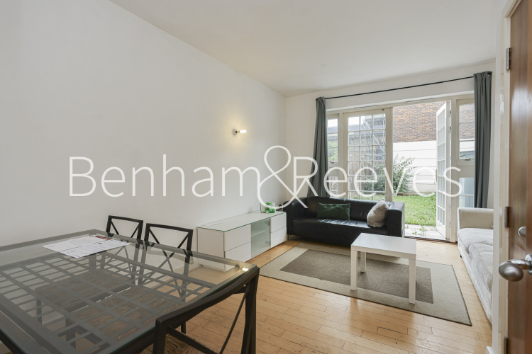 4  bedrooms flat to rent in Hastings Street, Royal Arsenal Riverside, SE18-image 3