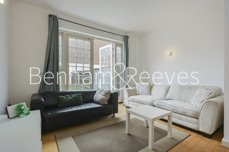 4  bedrooms flat to rent in Hastings Street, Royal Arsenal Riverside, SE18-image 8