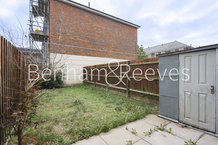 4  bedrooms flat to rent in Hastings Street, Royal Arsenal Riverside, SE18-image 13